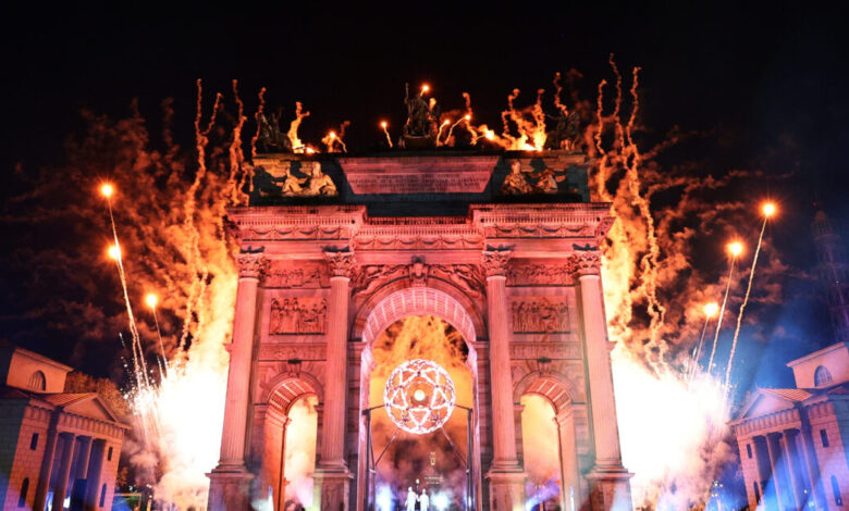 Χειμερινοί-Ολυμπιακοί-Αγώνες:-Το-άναμμα-της-Φλόγας-«φώτισε»-όλο-το-Μιλάνο-–-Συγκλόνισε-ο-Αντρέα-Μποτσέλι