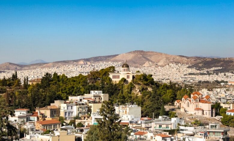 Ενοίκια,-airbnb-και-ιδιοκτησία:-Τα-διλήμματα-φοιτητών-και-νέων-εργαζόμενων-για-τη-στέγη