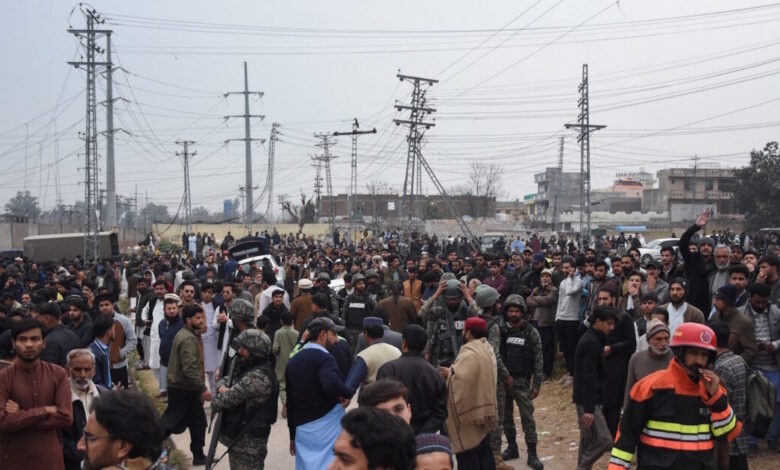 Πακιστάν:-Συνελήφθησαν-4-άτομα-για-την-βομβιστική-επίθεση-αυτοκτονίας-σε-σιιτικό-τζαμί-του-Ισλαμαμπάντ