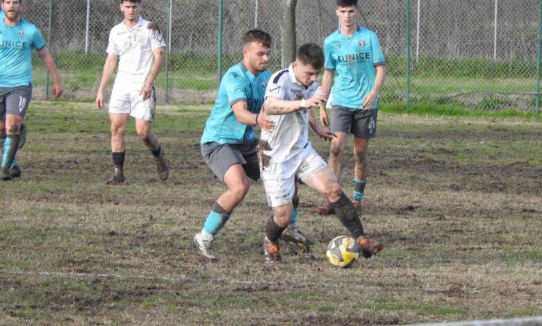 Διατήρησαν-τις-αποστάσεις-Μετέωρα-και-Νεοχώρι-με-νίκες