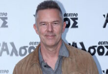 Ο-Χρήστος-Λούλης-για-το-«cleansed»-που-εμφανίζεται-γυμνός:-tο-να-βγάλεις-το-βρακί-σου-είναι-πολύ-δευτερεύον