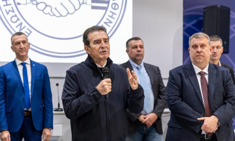 Μιχάλης-Χρυσοχοΐδης:-Άλλοι-1.400-αστυνομικοί-στην-Αττική-–-«Ενίσχυση-εισοδήματος-και-βελτίωση-συνθηκών-εργασίας»-οι-προτεραιότητες