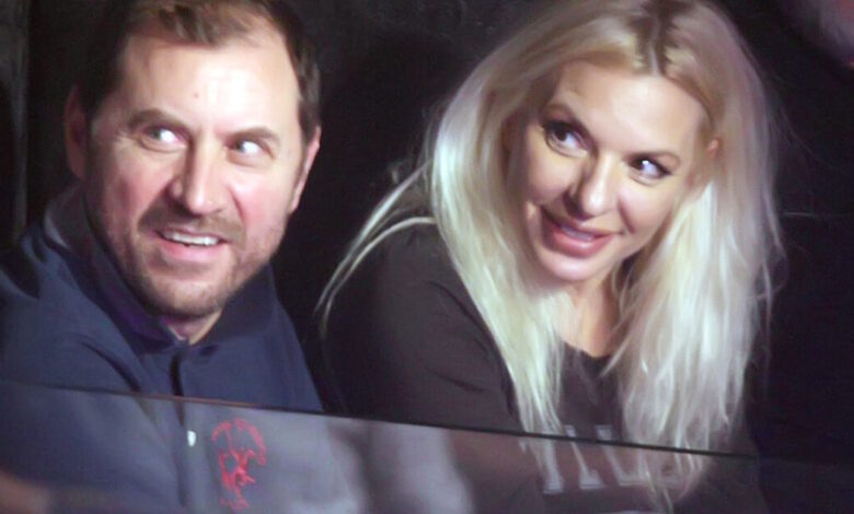 Αννίτα-Πάνια-και-Νίκος-Σαμοΐλης-εμφανίστηκαν-μαζί-στη-ραδιοφωνική-της-εκπομπή-μετά-τις-φήμες-χωρισμού