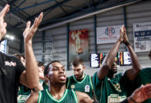 Καρδίτσα-–-Παναθηναϊκός:-Οι-παίκτες-του-Αταμάν-πήγαν-στην-κερκίδα-και-πανηγύρισαν-με-τους-οπαδούς-του-«τριφυλλιού»
