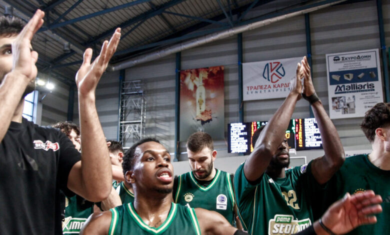 Καρδίτσα-–-Παναθηναϊκός:-Οι-παίκτες-του-Αταμάν-πήγαν-στην-κερκίδα-και-πανηγύρισαν-με-τους-οπαδούς-του-«τριφυλλιού»