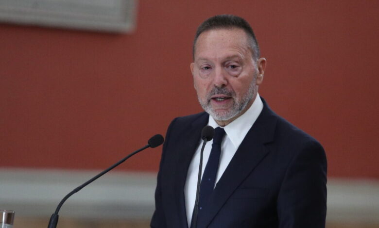 Στουρνάρας:-Η-ελληνική-οικονομία-πάει-καλά,-προϋπόθεση-για-να-συνεχίσει,-είναι-η-πολιτική-σταθερότητα