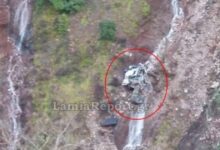 Ευρυτανία:-Σε-γκρεμό-από-300-μέτρα-έπεσε-το-αυτοκίνητο-του-59χρονου-θύματος-–-Σοκαριστικά-πλάνα-από-το-κατεστραμμένο-όχημα