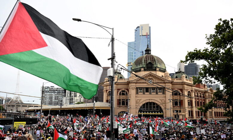 Αυστραλία:-Χιλιάδες-άνθρωποι-«ξεχύθηκαν»-στους-δρόμους-και-διαδήλωσαν-κατά-της-επίσκεψης-του-Ισραηλινού-προέδρου-Χέρτζογκ