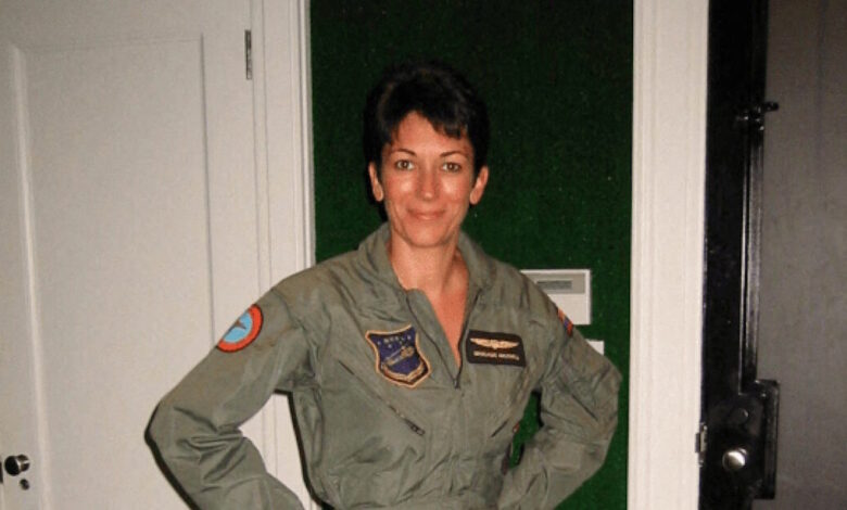 Τζέφρι-Επστάιν:-Τα-«γυρνάει»-η-συνεργός-του,-Γκισλέιν-Μάξγουελ-–-Θα-μιλήσει-αν-λάβει-χάρη-από-τον-Ντόναλντ-Τραμπ