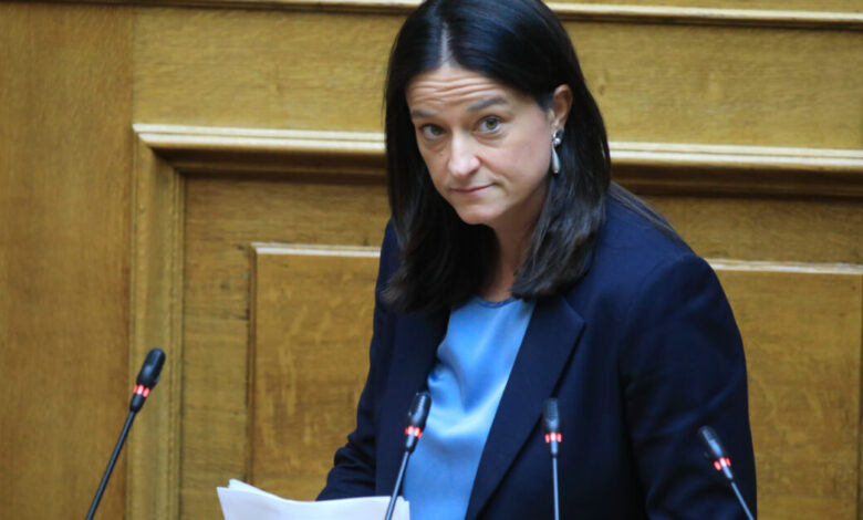 Κεραμέως-«στριμώχνει»-ΠΑΣΟΚ-για-την-«Κοινωνική-Συμφωνία»:-Θέλουμε-ή-δε-θέλουμε-περισσότερες-συλλογικές-συμβάσεις;