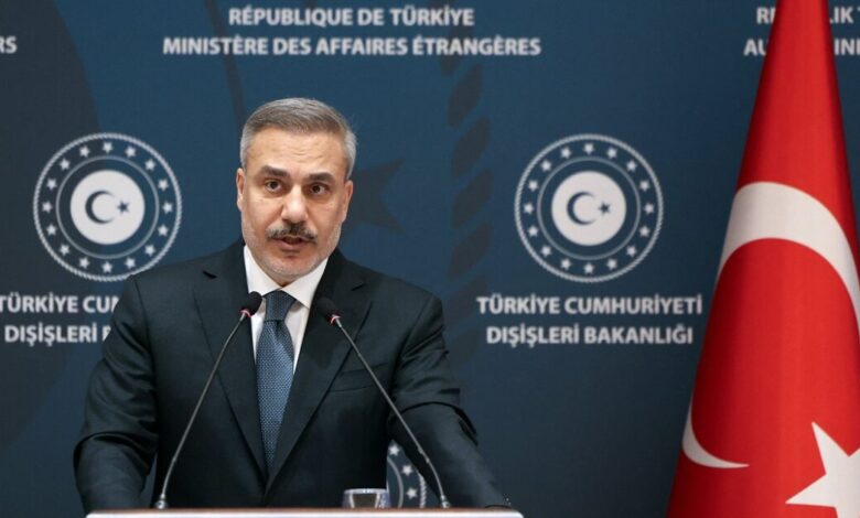 Προκλητικός-Φιντάν:-Μητσοτάκης-και-Γεραπετρίτης-θέλουν-να-λύσουν-τα-προβλήματα,-αλλά-υπάρχει-ο-Δένδιας-και-το-πολιτικό-κόστος