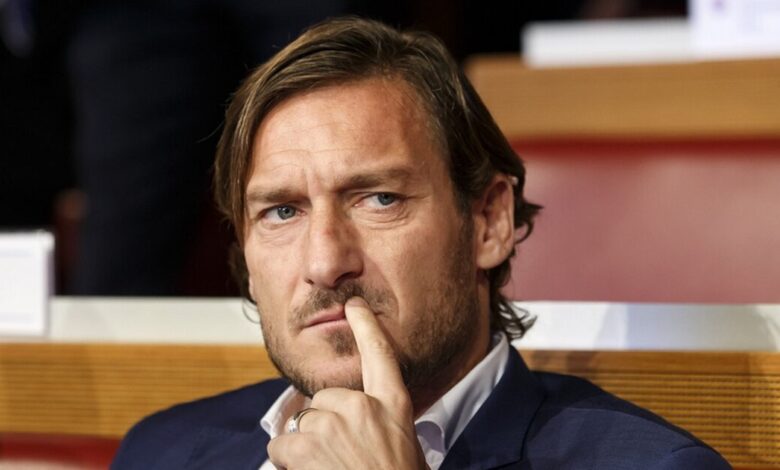 Ο-Φραντσέσκο-Τότι-στο-Ολίμπικο-για-να-φουντώσει-τα-σενάρια-επιστροφής-του-στη-Ρόμα