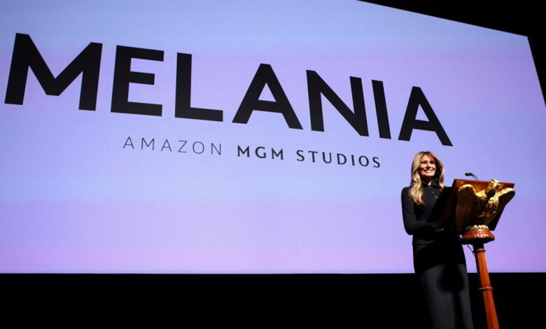 «melania»:-Ο-σκηνοθέτης-και-συνθέτης-της-ταινίας-«phantom-thread»-ζητούν-να-αφαιρεθεί-η-μουσική-τους-από-το-ντοκιμαντέρ-της-Μελάνια-Τραμπ