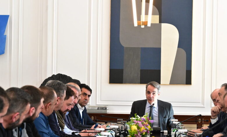 Στο-Μέγαρο-Μαξίμου-οι-κτηνοτρόφοι-για-τη-συνάντηση-με-τον-Κυριάκο-Μητσοτάκη