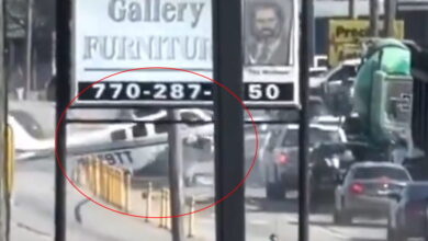 ΗΠΑ:-Δραματική-αναγκαστική-προσγείωση-αεροσκάφους-στη-μέση-του-δρόμου-στη-Τζόρτζια-–-Δείτε-βίντεο