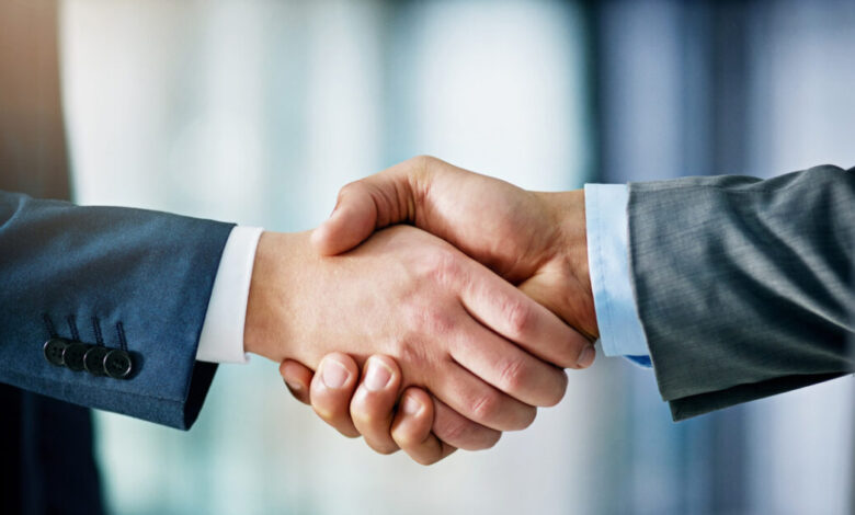 Νέα-deals-στην-Ελλάδα,-με-κινητικότητα-και-στη-μεσαία-κεφαλαιοποίηση,-προβλέπει-για-το-2026-η-bain-&-company