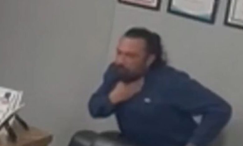 Τούρκος-νοσηλευτής-πνιγόταν-την-ώρα-που-έτρωγε:-Έκανε-τη-λαβή-Χάιμλιχ-στον-εαυτό-του-–-«Δεν-πανικοβλήθηκα-καθόλου»