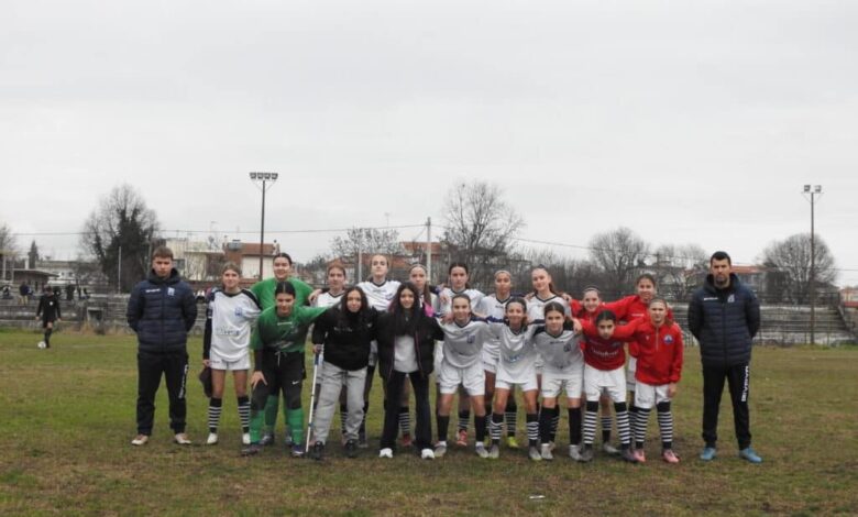 Με-τον-πήχη-ψηλά-τα-κορίτσια-της-ΕΠΣΤ-στο-Βόλο