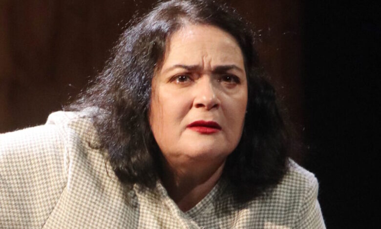 Λένα-Ουζουνίδου:-«Ποτέ-δεν-έχω-χάσει-ρόλους-λόγω-των-κιλών-μου»