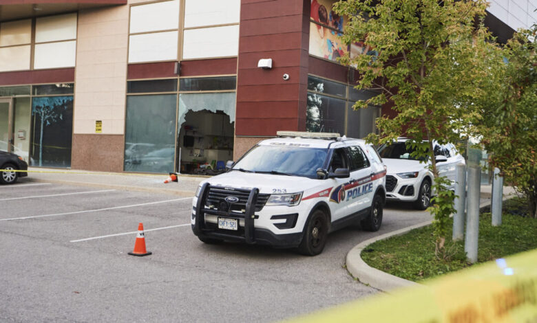 Καναδάς:-10-νεκροί-μετά-από-πυροβολισμούς-σε-γυμνάσιο-–-Αυτοκτόνησε-ο-δράστης