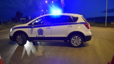 Λάρισα:-Άνδρας-με-μαχαίρι-κυνηγούσε-ανήλικους-–-Έρευνες-της-αστυνομίας