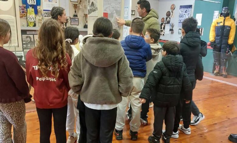Τρίκαλα:-Μαθητές-του-16ου-Δημοτικού-στο-Αθλητικό-Μουσείο
