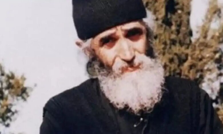 Άγιοι-γίνονται-ο-ιερομόναχος-Τύχων,-πνευματικός-πατέρας-του-Αγίου-Παϊσίου-και-ο-Χατζη-Γεώργης