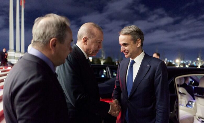 Συνάντηση-Μητσοτάκη-–-Ερντογάν:-Το-casus-belli,-ο-πολύτιμος-φίλος-και-τα-μηνύματα-στο-εσωτερικό-Ελλάδας-και-Τουρκίας