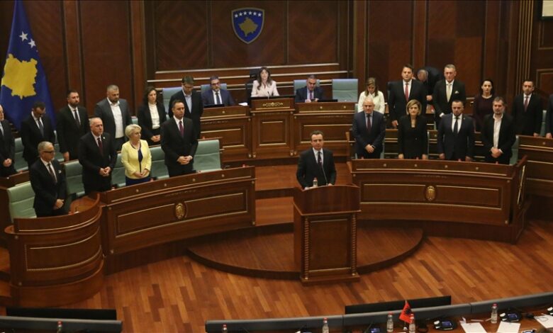 Κόσοβο:-Τέλος-στο-πολιτικό-αδιέξοδο-Ψήφος-εμπιστοσύνης-στον-Κούρτι