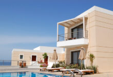 Από-την-Αθηναϊκή-Ριβιέρα-έως-τη-Βόρεια-Αττική-η-αγορά-πολυτελούς-κατοικίας-προσελκύει-αγοραστές-–-Σωρευτική-άνοδος-50%-σε-4-χρόνια