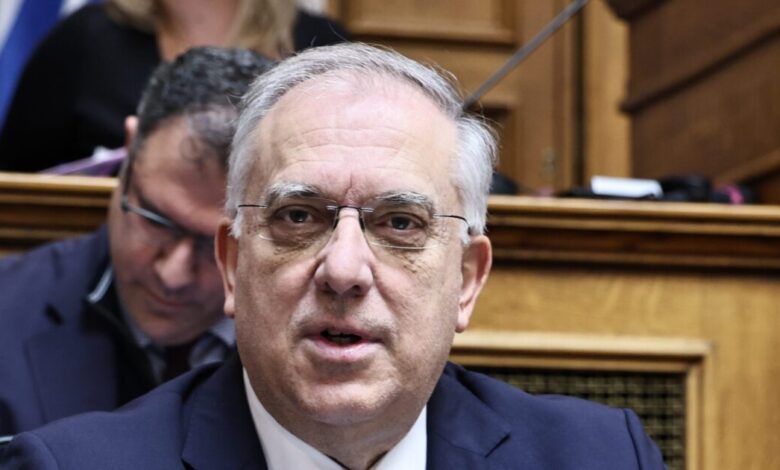 Θεοδωρικάκος:-Νέος-επιμελητηριακός-νόμος-το-2026