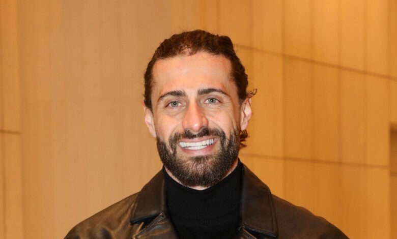 Κωνσταντίνος-Βασάλος:-Σιχαίνομαι-τον-Άγιο-Βαλεντίνο-και-ότι-πρέπει-να-κάνουμε-κάτι-επειδή-είναι-γιορτή