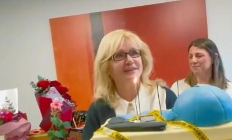 Αγγελική-Νικολούλη:-Το-βίντεο-και-η-έκπληξη-που-ετοίμασαν-οι-συνεργάτες-της-για-τα-γενέθλιά-της