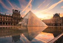 Συλλήψεις-9-υπόπτων-για-απάτες-εισιτηρίων-σε-Λούβρο-και-Βερσαλίες