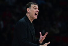 Ο-Μπαρτζώκας-απάντησε-σε-ερώτηση-για-τον-Χέιζ-Ντέιβις:-Μην-βάζουμε-τον-Ολυμπιακό-και-τον-Παναθηναϊκό-στο-ίδιο-πλαίσιο