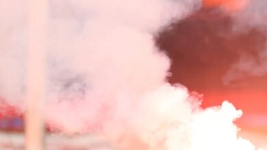 Θεσσαλονίκη:-Χειροπέδες-σε-26χρονο-που-άναψε-ναυτικές-φωτοβολίδες-σε-ποδοσφαιρικό-αγώνα