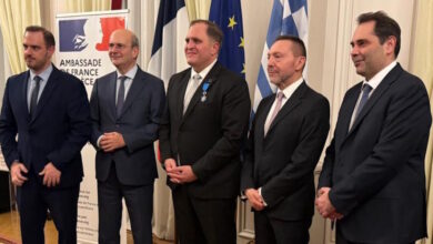 Διάκριση-για-τον-Πιτσιλή-της-ΑΑΔΕ:-Χρίστηκε-Ιππότης-του-Εθνικού-Τάγματος-Αξίας-της-Γαλλικής-Δημοκρατίας