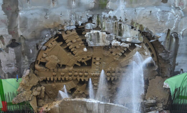 Μετρό:-Οι-σήραγγες-της-Γραμμής-4-ολοκληρώνονται-έως-το-τέλος-του-2026-–-«Θα-υπάρξει-καθυστέρηση-στην-παράδοση»-λέει-ο-Ταχιάος