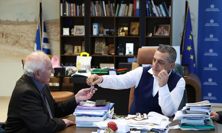 Νέο-γραφείο-για-τους-αποστράτους-αστυνομικούς-Λάρισας-από-την-Περιφέρεια