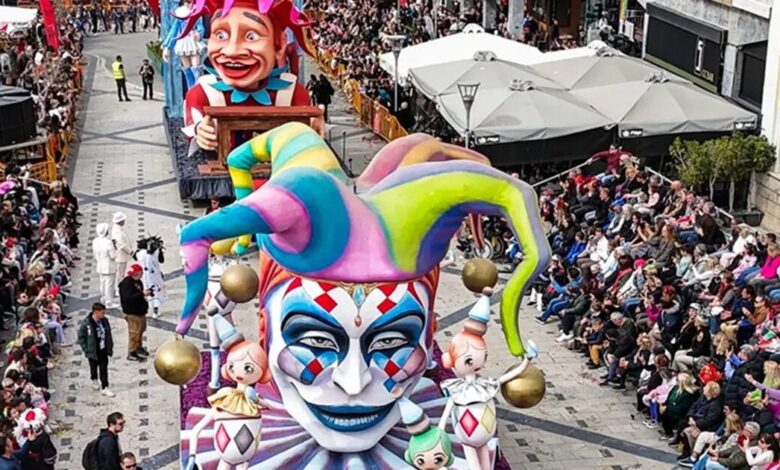 Αποκριάτικες-έφοδοι-της-ΑΑΔΕ-για-φοροδιαφυγή-στα-καρναβάλια-–-Ντυμένοι-μασκαράδες-οι-ελεγκτές
