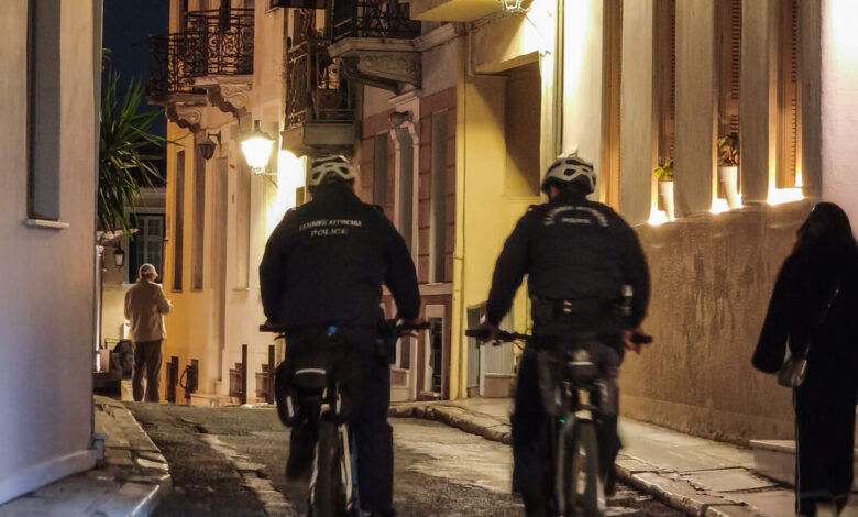 Μιχάλης-Χρυσοχοΐδης:-1400-αστυνομικοί-στην-Αττική-το-2026-και-συνεχής-επαγρύπνηση-για-την-καταπολέμηση-του-εγκλήματος