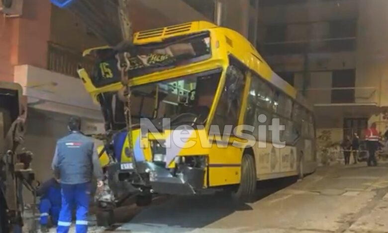 Τρόλεϊ-έπεσε-σε-πολυκατοικία-στα-Πετράλωνα