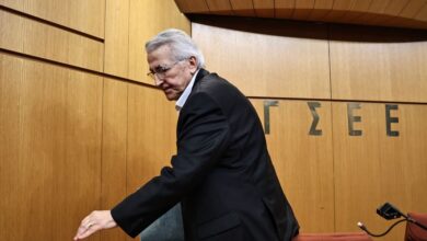 Στα-δύο-η-ΠΑΣΚΕ-εν-μέσω-εκλογών-στο-Εργατικό-Κέντρο-Αθηνών-και-της-υπόθεσης-Παναγόπουλου