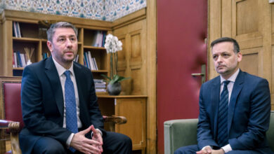 ΠΑΣΟΚ:-Νέος-γύρος-αντιπαράθεσης-ενόψει-συνεδρίου-–-Σεβασμός-στα-όργανα,-διαρροές-και-αλγόριθμος-στο-επίκεντρο