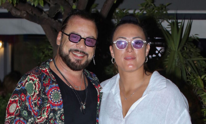 Χρήστος-Δάντης:-Η-πρώτη-φωτογραφία-από-το-νοσοκομείο-με-την-Ασημίνα-Χατζηανδρέου-μετά-το-χειρουργείο-του