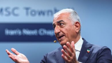 Ο-Ρεζά-Παχλεβί-δηλώνει-έτοιμος-να-ηγηθεί-της-«μετάβασης-στο-Ιράν-μέσω-δημοκρατικών-εκλογών»