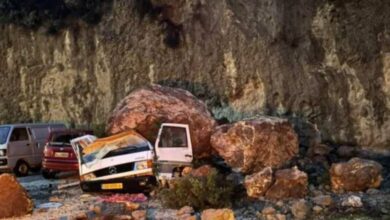 Στο-έλεος-της-κακοκαιρίας-η-Ήπειρος:-Κατολισθήσεις-και-ζημιές-σε-Πάργα-και-Πρέβεζα-–-Βράχια-καταπλάκωσαν-αυτοκίνητο