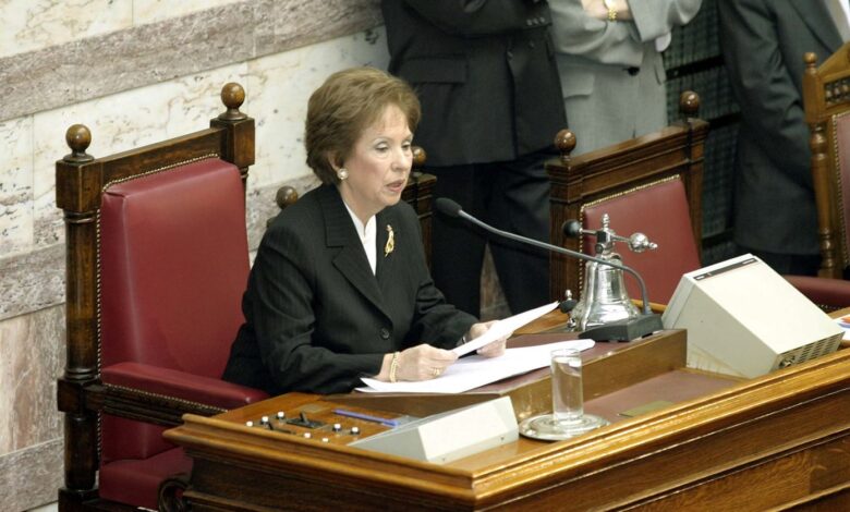Πέθανε-η-Άννα-Ψαρούδα-Μπενάκη-–-Η-πρώτη-γυναίκα-Πρόεδρος-της-Βουλής
