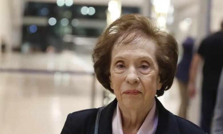 Πέθανε-η-Άννα-Μπενάκη-–-Ψαρούδα-σε-ηλικία-91-χρόνων:-Ήταν-η-πρώτη-γυναίκα-πρόεδρος-της-Βουλής