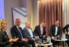 Καλαφάτης:-Με-ποσοστό-83%-η-ευρωπαϊκή-πρωτιά-των-νέων-της-Ελλάδας-στη-χρήση-ai